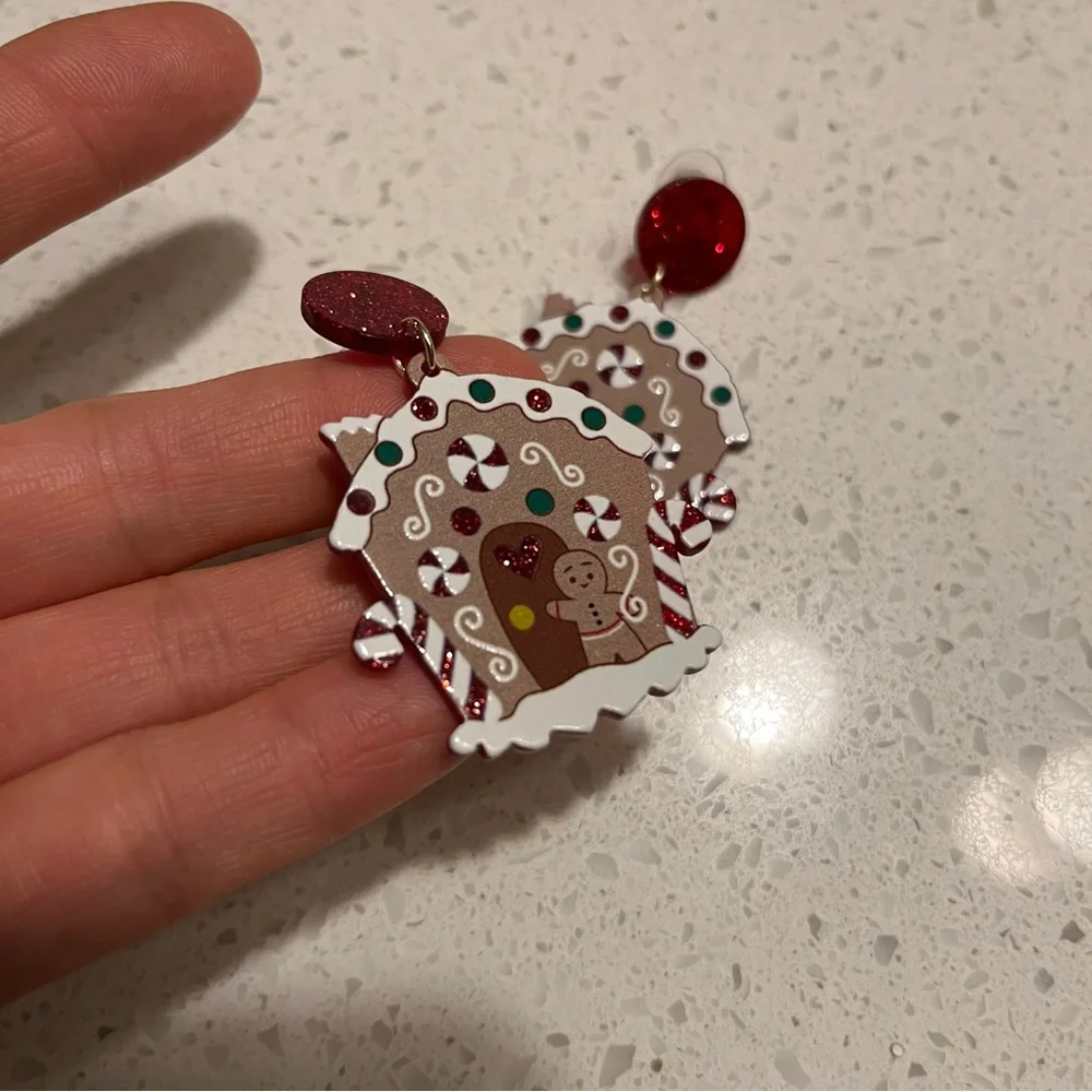 Festive Gingerbread House‎ Earrings